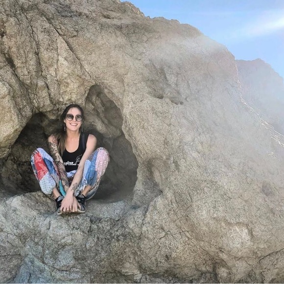 Meet your Posher, Kelli - Picture 4 of 10